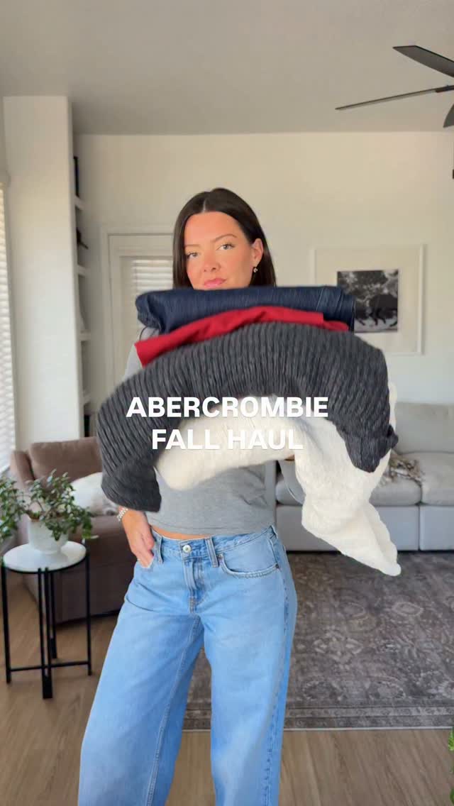 Cozy season starts now 🌾☕️🍂 Comment “YES” if you want exact links and sizing details sent straight to your DM! #abercrombiestyle #fallhaul #fashionoutfits