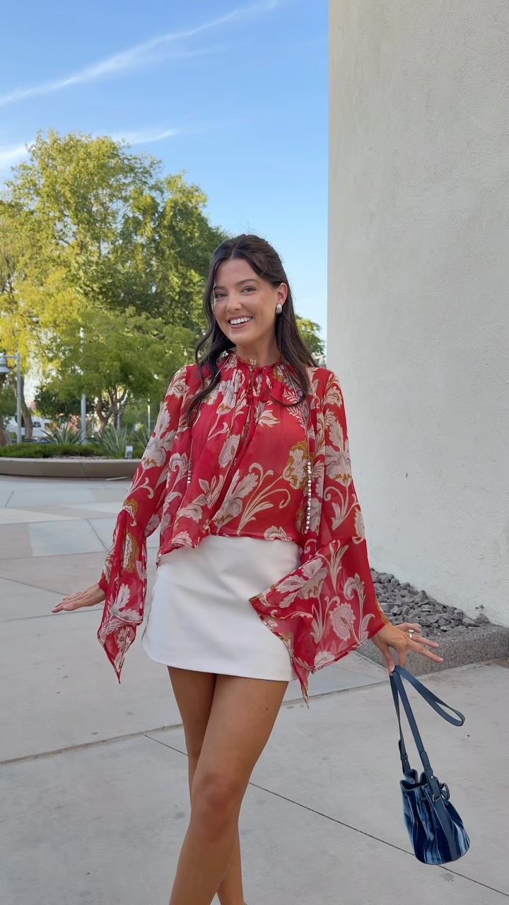 what I wore for date night ✨ big fan of mixing gold and silver together! stuck with some of my favorite closet staples but mixed in a fun top to make it feel special 🫶🏼 comment “YES” and I’ll send you outfit details!