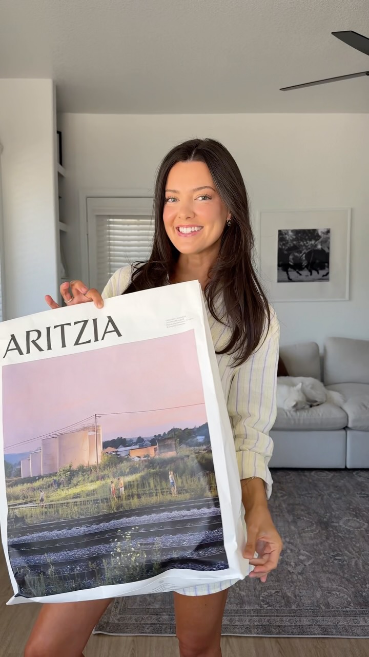 The @aritzia summer sale is here! ✨Comment “YES” for links and sizing for all of my top picks for summer! The 20-50% off sale is private right now and opens to the public soon, so check your online account to see when you are eligible to shop and start building your cart today! #aritziapartner https://liketk.it/6eKLF @shop.ltk #liketkit #ad